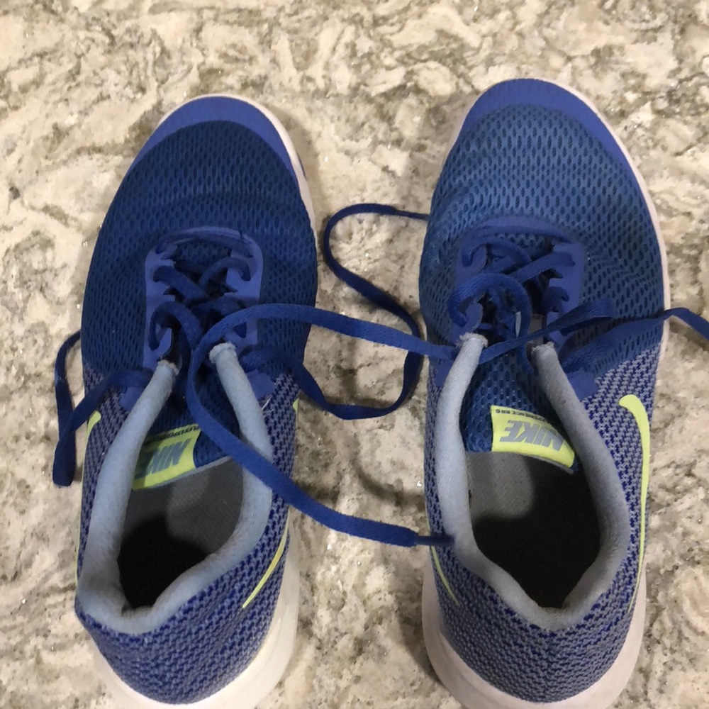 Nike free sneakers